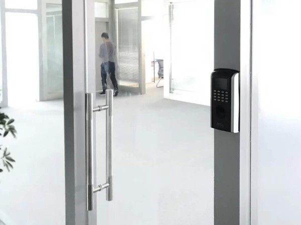 智能門禁系統(tǒng)保障安全，能夠很好的提升用戶安全感